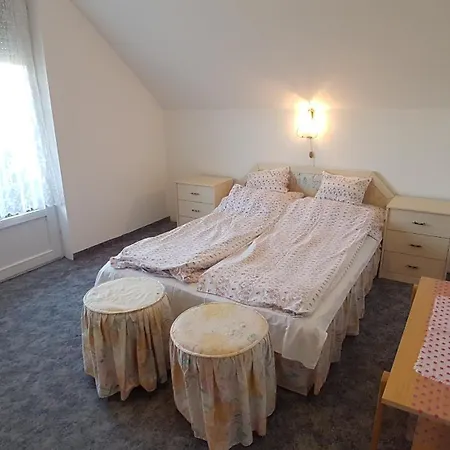 Holiday home Papocsi Nyaralo Nr. 38 Vonyarcvashegy